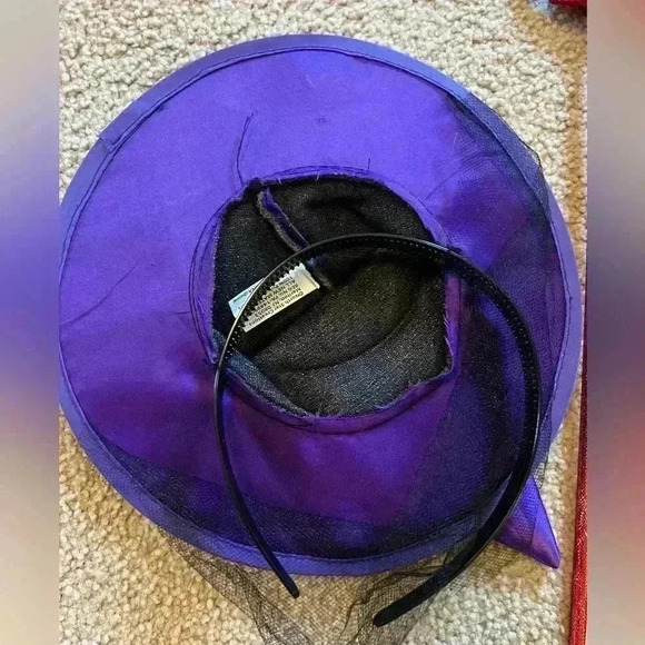 Lot of Halloween Costume Accessories for Women - Picture 4 of 10